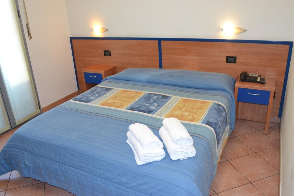 Hotel Iride Stazione Lambrate Citta Studi Milano Eksteriør billede