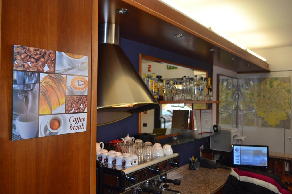 Hotel Iride Stazione Lambrate Citta Studi Milano Eksteriør billede